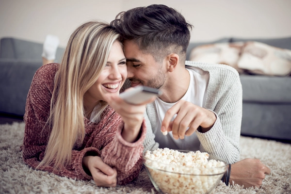Aşkın İzleri: Sevgiliyle Birlikte İzlenebilecek Romantik Filmler (Güncel Liste 2024)-Görsel